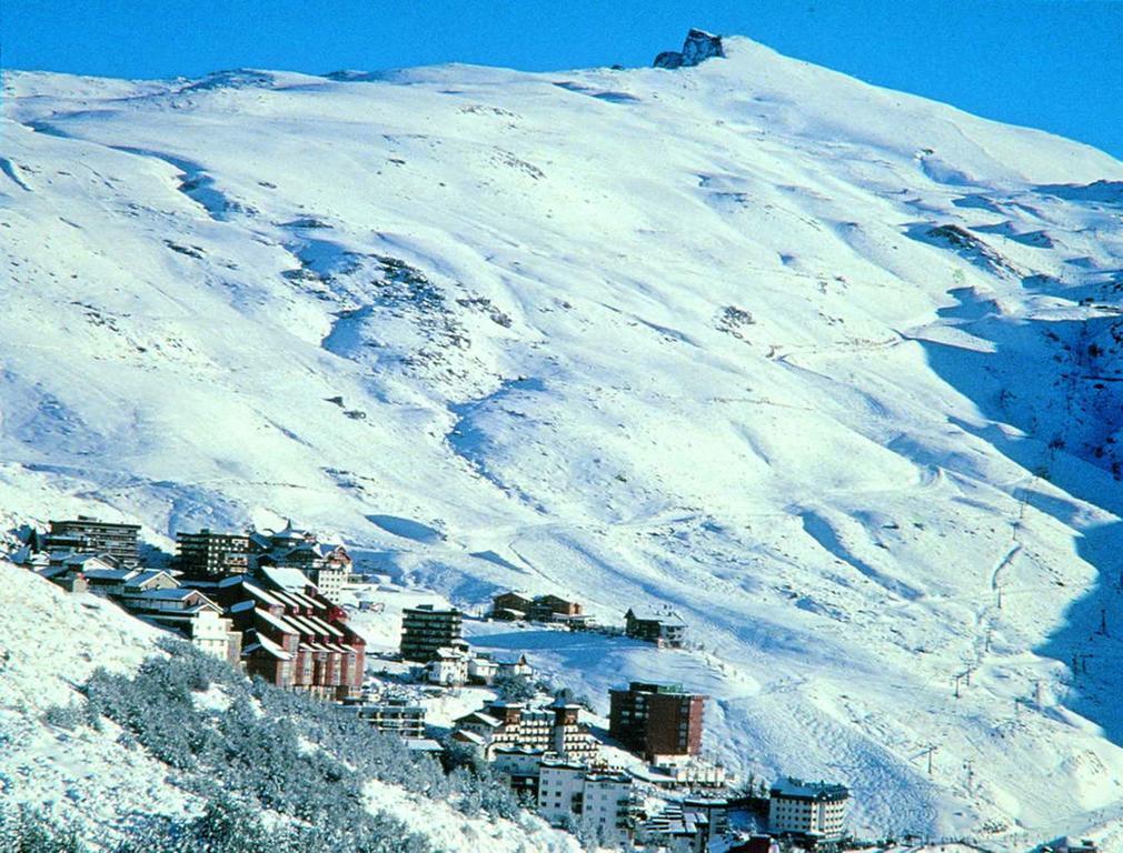 Apartamentos Ginebra Sierra Nevada Bagian luar foto